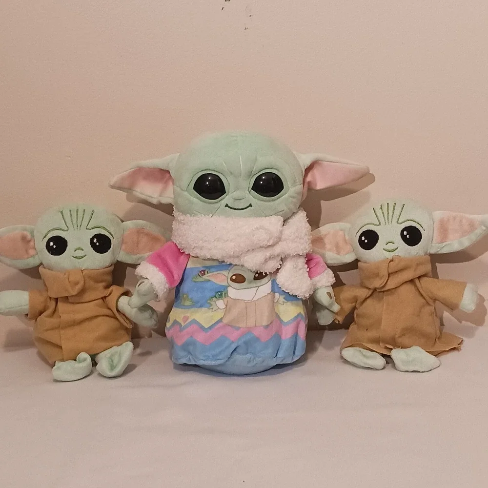Star Wars Grogu Plush Lot Mattel Holiday‎ Sweater & Galerie The Child Baby Yoda
